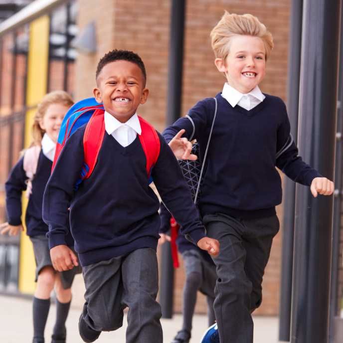 Children running to school